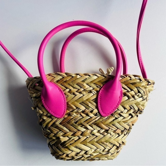 NWT Natural Straws Crossbody Bag / Shoulder Bag - Beige and Bright Pink - Barbie - Picture 3 of 16